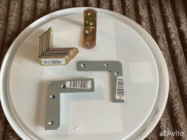 Уголок монтажный