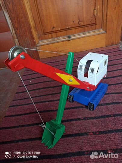 Экскаватор СССР игрушка