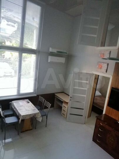 2-к. квартира, 43 м², 1/4 эт.