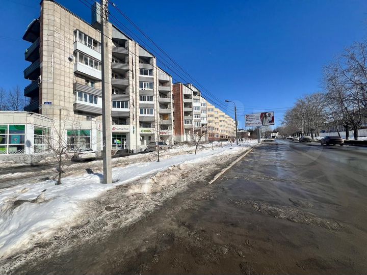 Свободного назначения, 670 м²