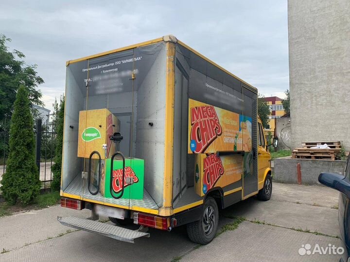 Рекламные наклейки на авто (брендирование авто)