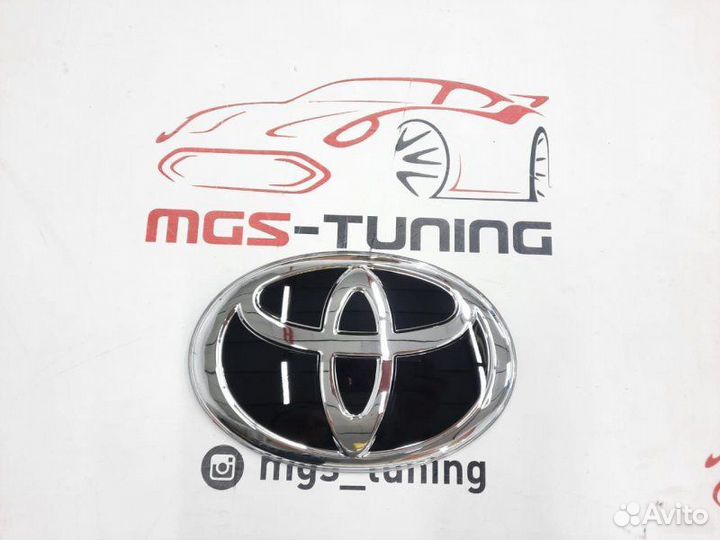 Знак (Под стекло) в решетку радиатора Toyota
