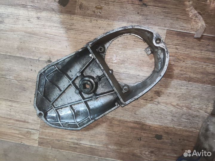 Правая крышка двигателя Иж планета 2/3