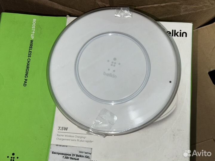 Беспроводное зарядное устройство Belkin