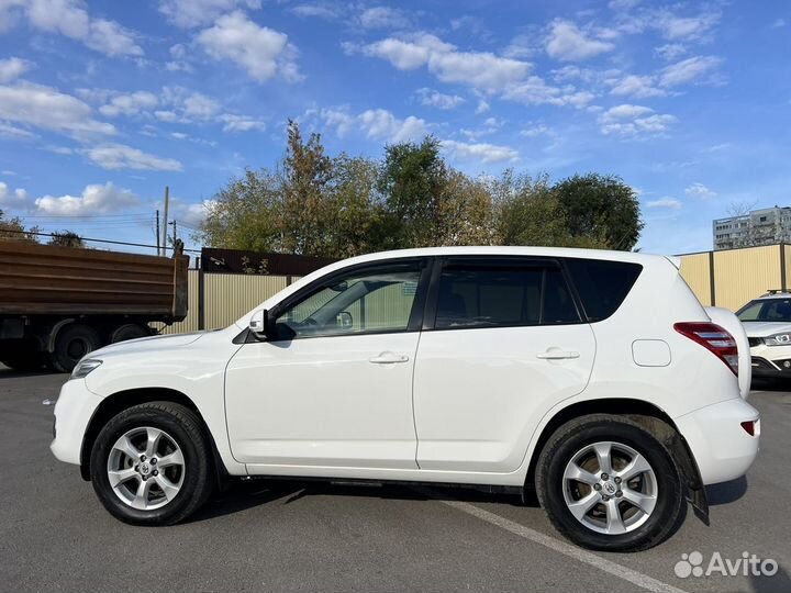 Toyota RAV4 2.0 CVT, 2011, 122 000 км