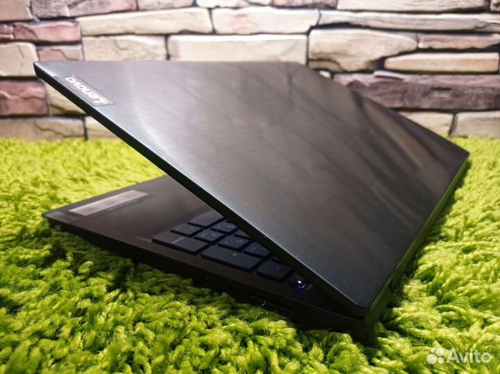 Игровой Lenovo Core i3-7020 8Gb SSD GeForce MX110