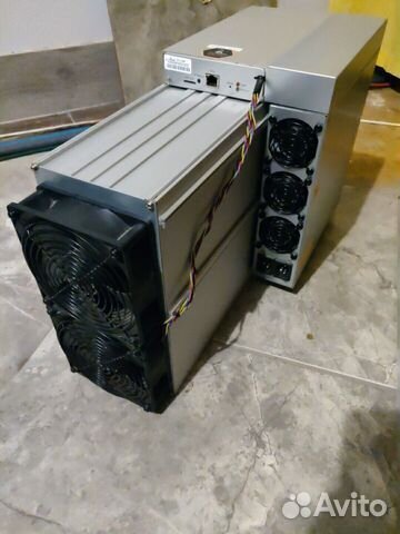 Antminer e9 pro 3780m