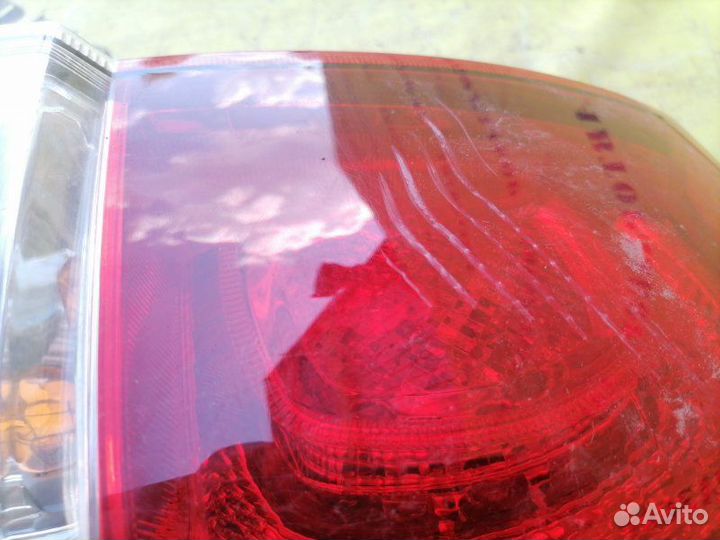Фонарь задний правый внешний Toyota Land Cruiser