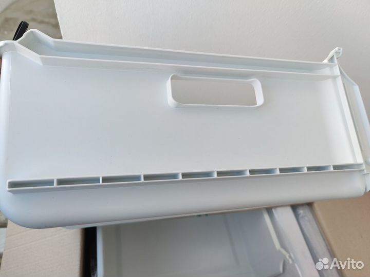 Выдвижной ящик морозильног отделения Bosch средний