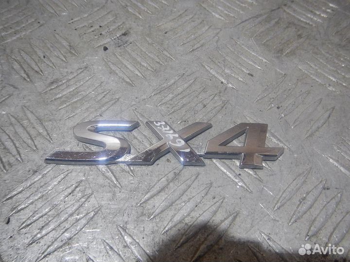 Эмблема, Suzuki -SX4 (06)