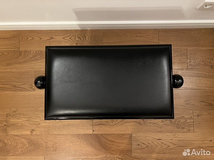 Банкетка для пианино