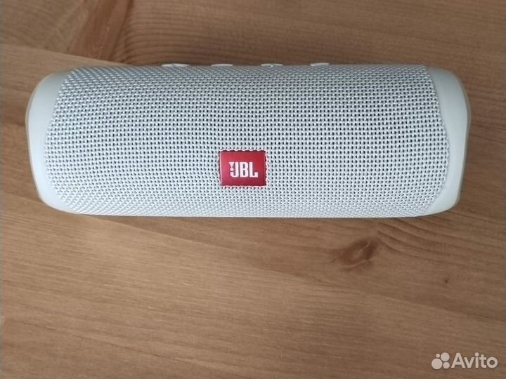Колонка jbl