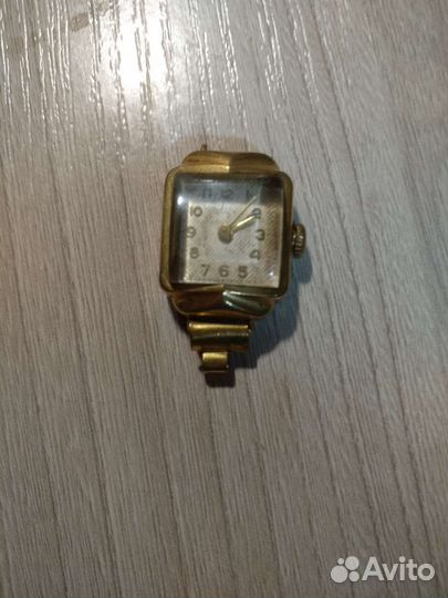 Женские часы