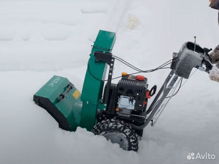 Снегоуборщик caiman valto 24C витрина