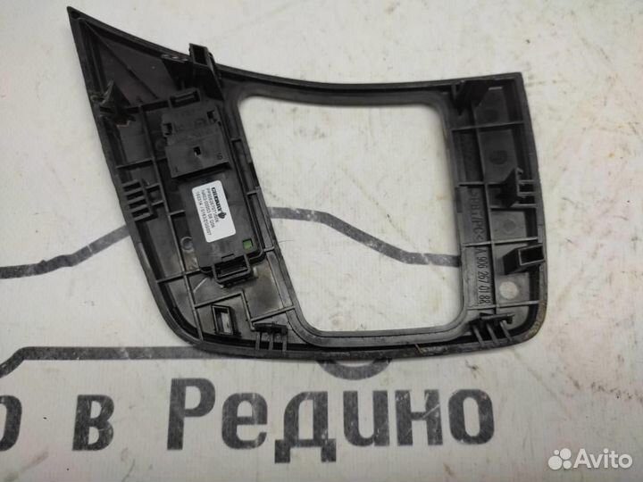 Накладка кулисы АКПП w906 Sprinter 651.955