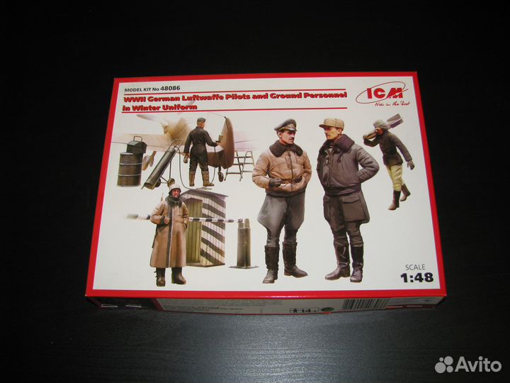 48086 ICM 1/48 Пилоты и техники ввс Германии 2MB