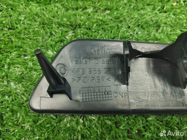 Крышка форсунки омывателя правая Audi A6 C6 4F VAG