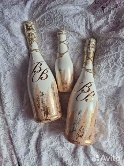 Бутылка шампанского на свадьбу, свечи