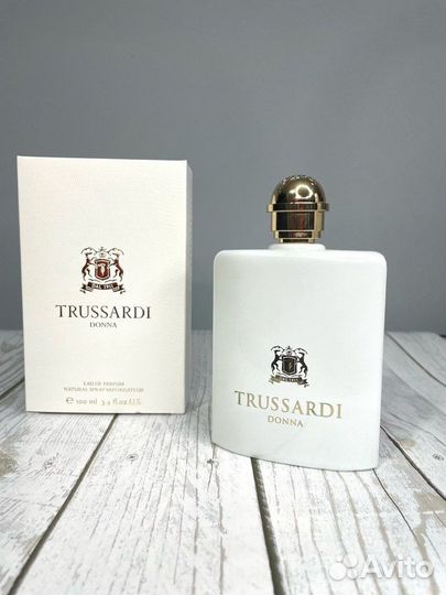 Парфюм trussardi Donna 2011