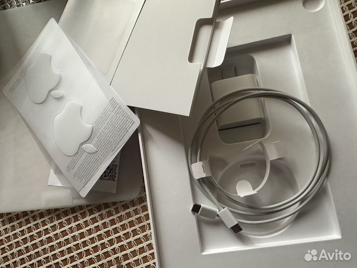 iPad Air (5th Generation) Wi-Fi