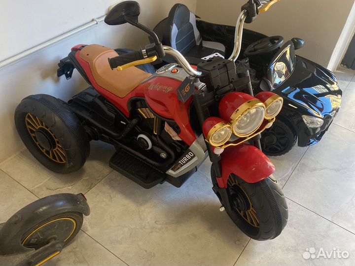 Детский электромобиль новый