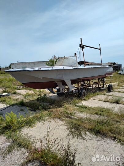 Промысловый катер Волга на подводных крыльях