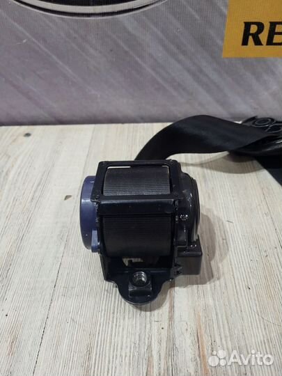 Ремень безопасности перед Volkswagen polo 5 Прав