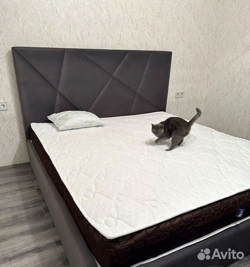 Современная кровать