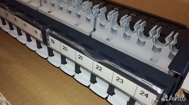 Патч панель Schneider Electric Actassi 19-C