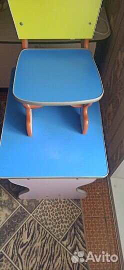 Детский стол и стулья, 1700,торг