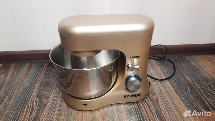 Миксер планетарный Hyundai HYM-S5551