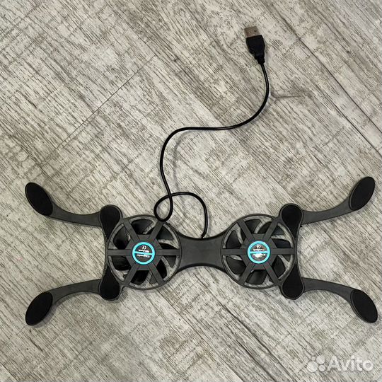 Охлаждающая подставка для ноутбука с вентиляторами