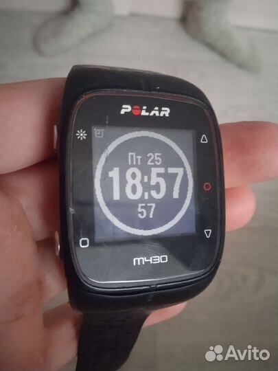 Часы Polar m430