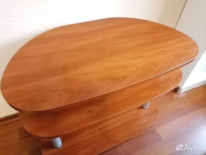 Столик под телевизор