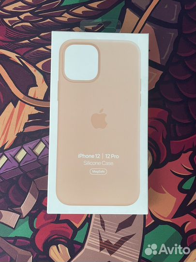 Оригинальный чехол на iPhone 12