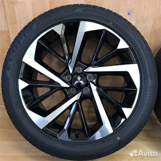 Оригиналы Mitsubishi R20