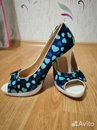 Туфли с сердечками