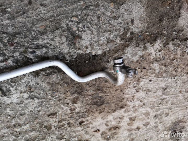 Трубка кондиционера на Сузуки Гранд Витара 05-15