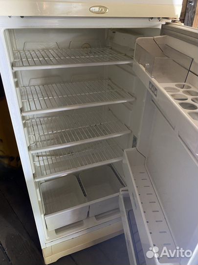 Холодильник Stinol - 110L