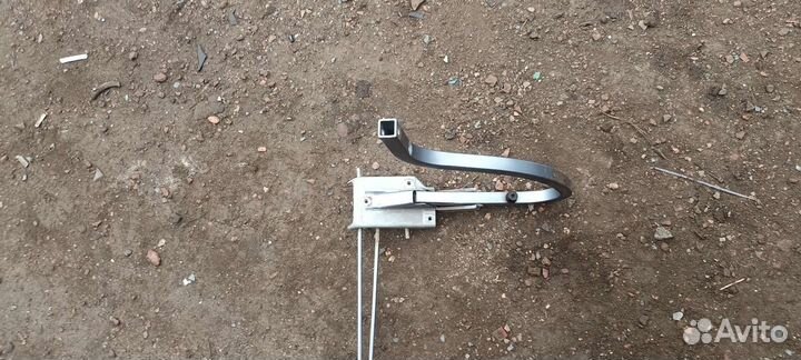 Chevrolet lanos петли багажника