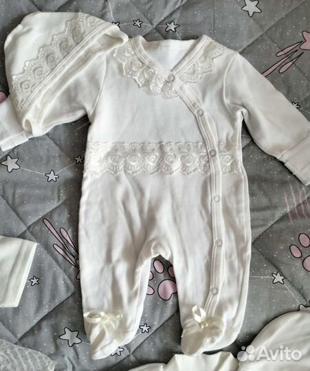Костюмы комплекты для малышей новые