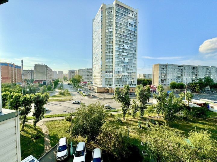 4-к. квартира, 85 м², 5/9 эт.