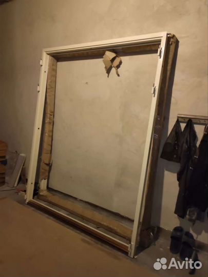 Парадная вухстворчатая входная дверь. Белый/золото