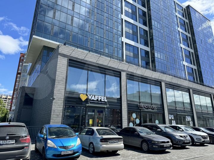 Под офис, мед.центр, ресторан, салон, 1700 м²