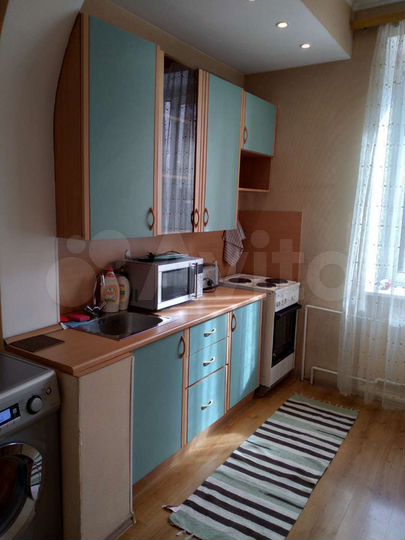 2-к. квартира, 60 м², 3/3 эт.