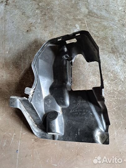 Кожух педали тормоза Mercedes W211