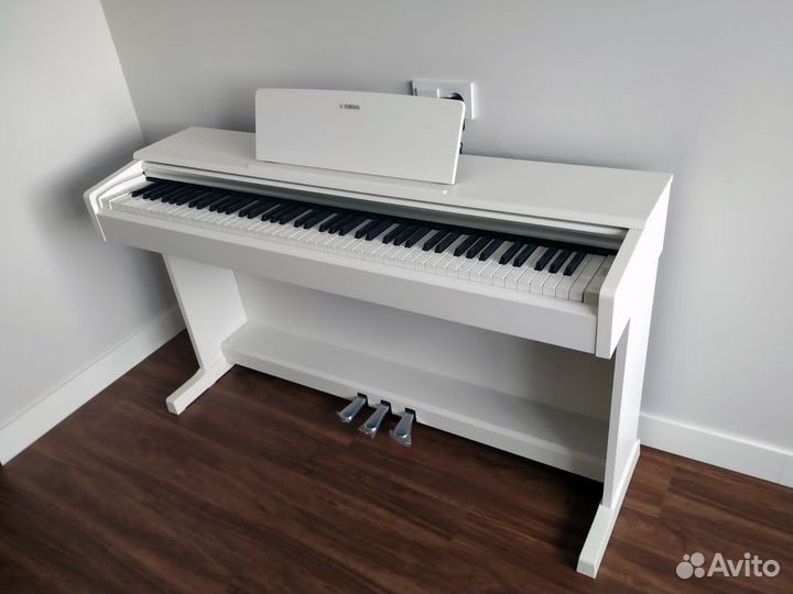 Цифровое пианино Yamaha ydp-144 (Комплект)