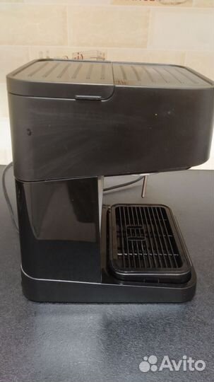 Кофеварка рожковая Delonghi EC230