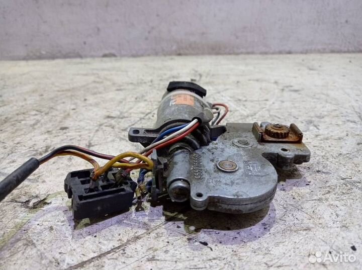 Моторчик люка Пежо 405