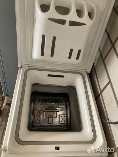 Стиральная машина с вертикальной загрузкой